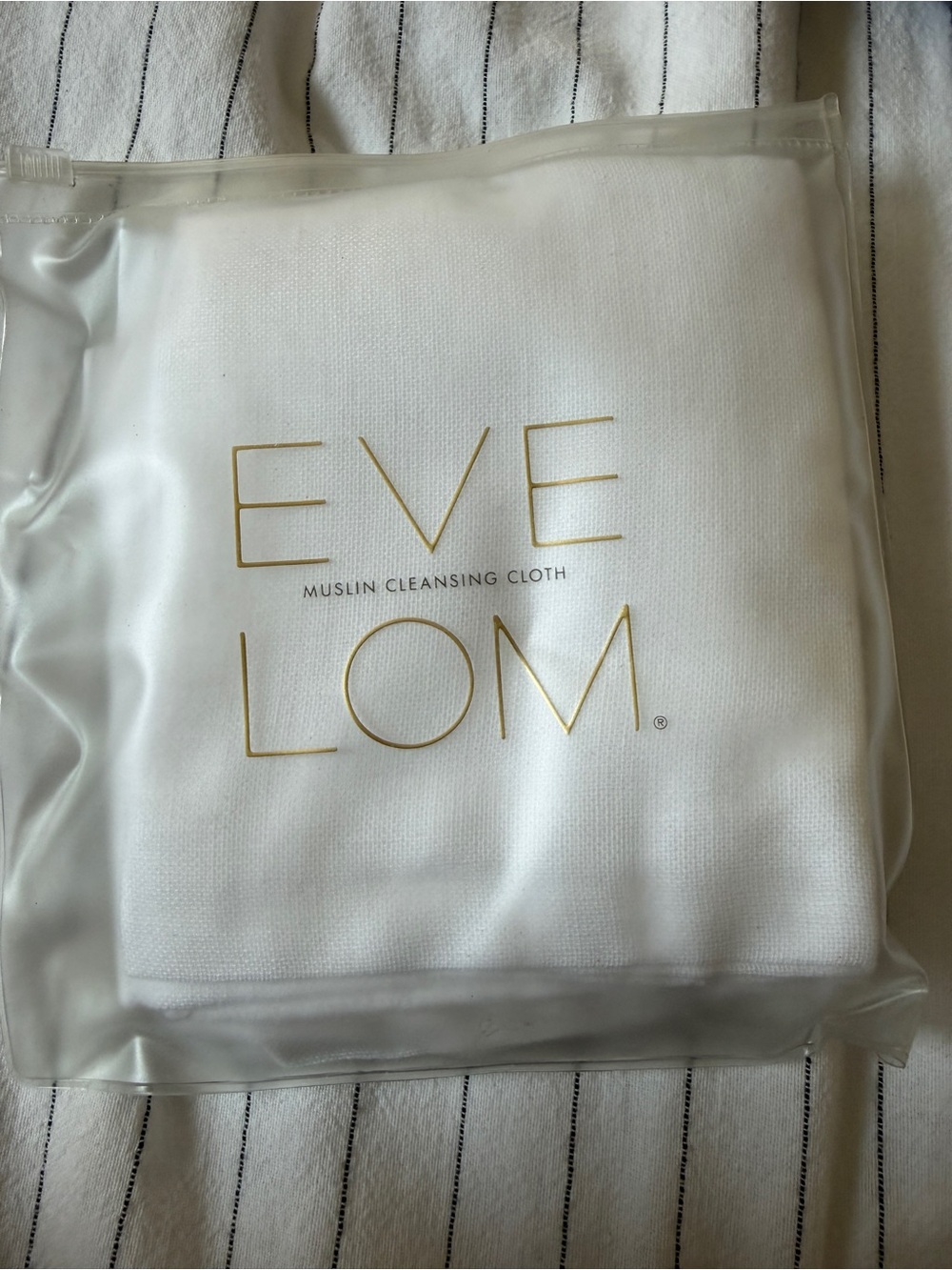 Eve Lom Muslin Cleansing Cloth - White